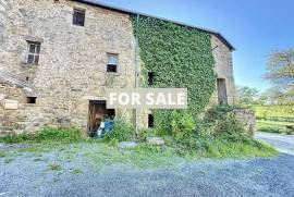 Barn to Restore in Rural Location