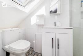 4 bedroom, Terraced House for sale