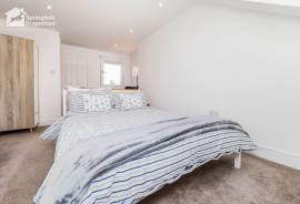 4 bedroom, Terraced House for sale
