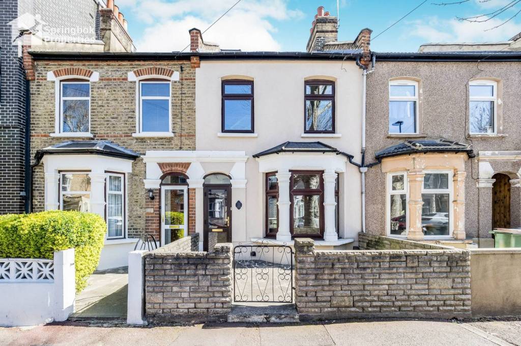 4 bedroom, Terraced House for sale