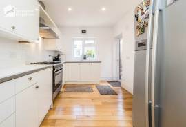 4 bedroom, Terraced House for sale