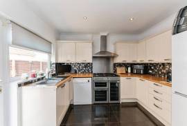 3 bedroom, Detached bungalow for sale
