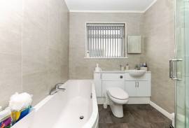 3 bedroom, Detached bungalow for sale