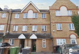 4 bedroom, Town house for sale