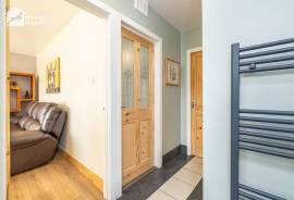 1 bedroom, Ground floor flat for sale