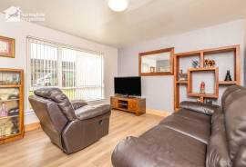 1 bedroom, Ground floor flat for sale