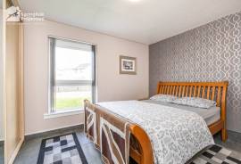 1 bedroom, Ground floor flat for sale