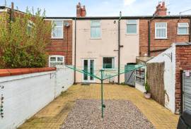2 bedroom, Terraced House for sale