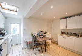 3 bedroom, Terraced House for sale