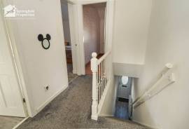 3 bedroom, Semi-detached house for sale