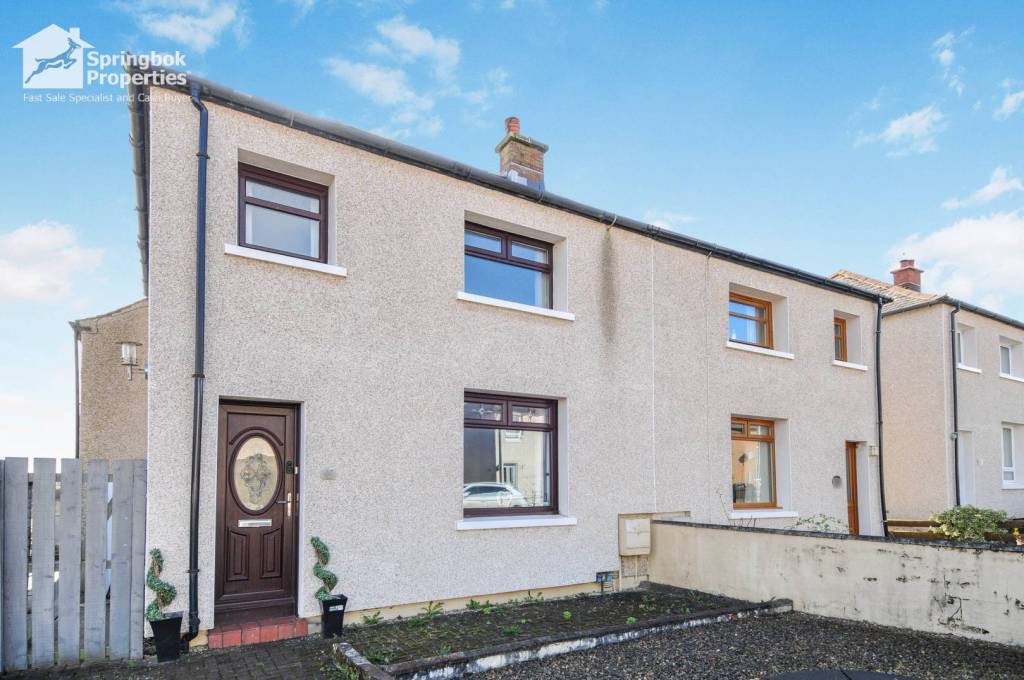 3 bedroom, Semi-detached house for sale