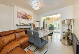 3 bedroom, Terraced House for sale