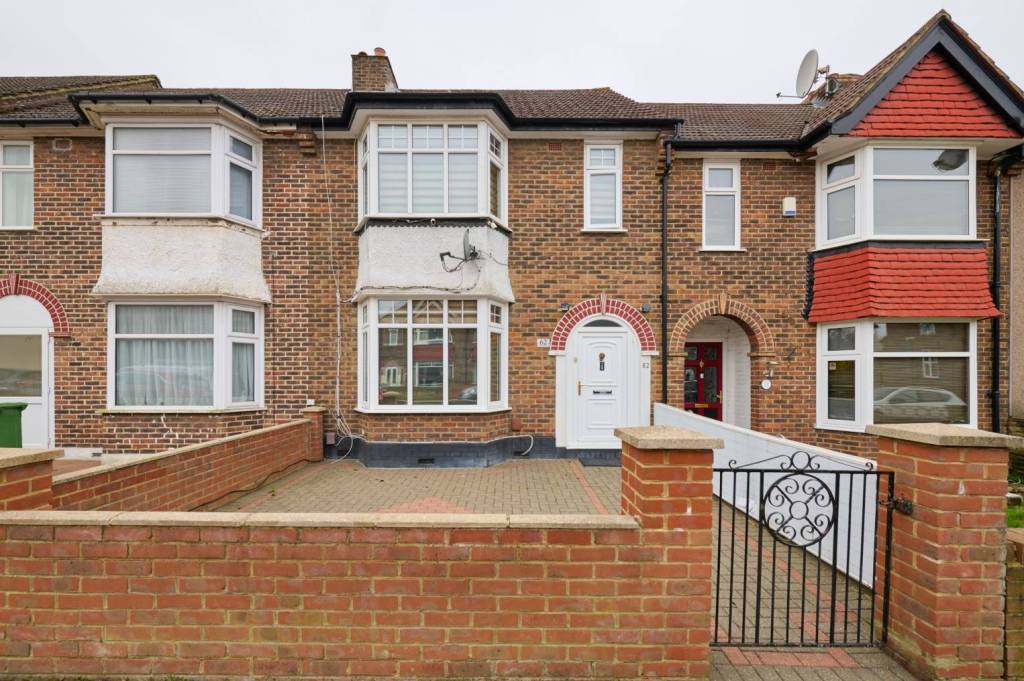 3 bedroom, Terraced House for sale
