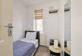 3 bedroom, Terraced House for sale