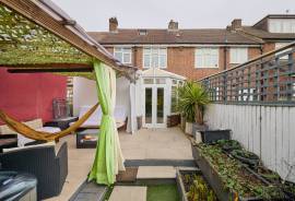 3 bedroom, Terraced House for sale