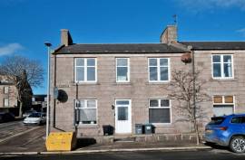 4 bedroom, Maisonette for sale