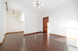 4 bedroom, Maisonette for sale