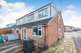 4 bedroom, Semi-detached house for sale