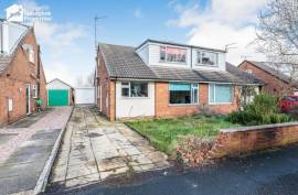 4 bedroom, Semi-detached house for sale
