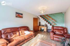 4 bedroom, Semi-detached house for sale