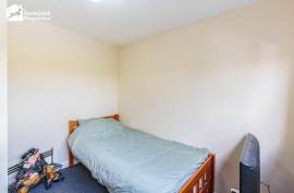 4 bedroom, Semi-detached house for sale