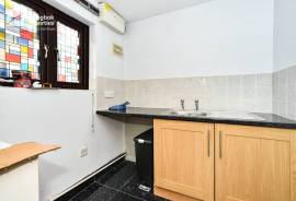5 bedroom, Detached house for sale
