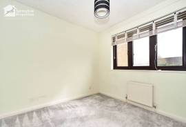 5 bedroom, Detached house for sale