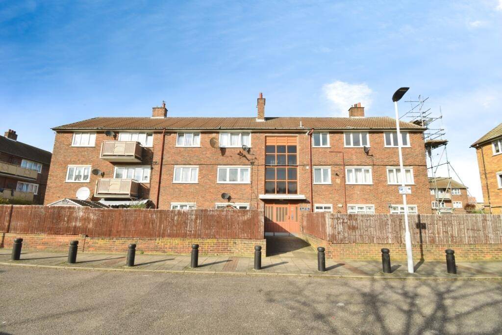 1 bedroom, Flat for sale