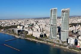 Luxurious Seafront 3 Bedroom Apartment - Limassol Tourist Area