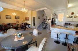 7 room, 183m2 Vineyard residence for sale in Cessenon sur orb - 200 000 € *