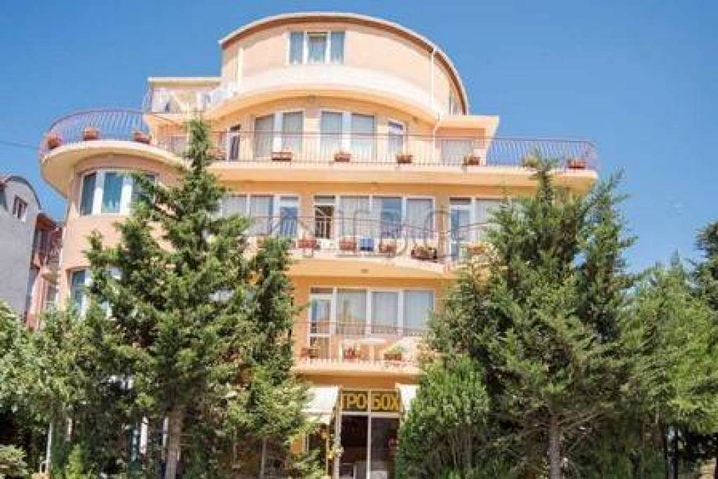 Отель на продажу | Превосходное расположение в Равде | 450 м²