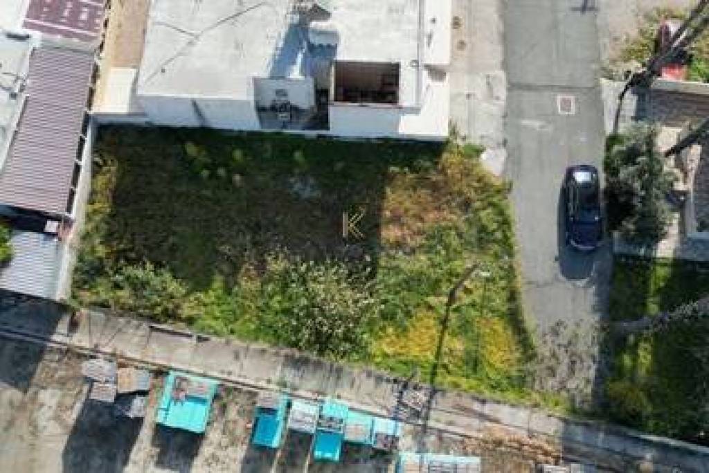 Half Plot with Planning Permit for sale in Port area, Larnaca