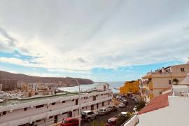 2 Bedroom Apartment in La Colina Complex For Sale In Los Cristianos LP23868