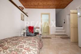 Maisonette 250 sq.m for sale