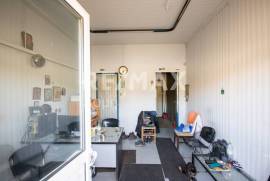 Building 400 sq.m for sale