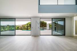 Brand new 4+2 bedroom villa, contemporary style Brand new 4+2 bedroom villa, contemporary style