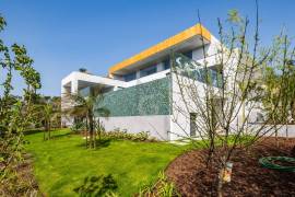 Brand new 4+2 bedroom villa, contemporary style