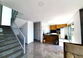 House - 3 Bedrooms - Calheta