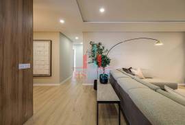 4 Bedroom Apartment Portas City Montijo