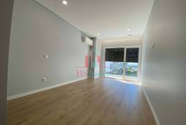 4 Bedroom Apartment Portas City Montijo
