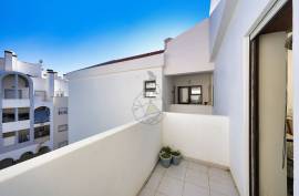 3 bedroom apartment for sale in Parchal, Lagoa