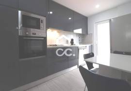 3 bedroom apartment with terrace and storage