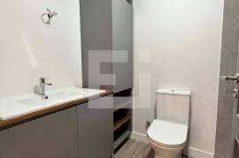 Refurbished 2 bedroom apartment with balcony to Praça Velásquez and Metro dos Combatentes - Antas - Porto Refurbished 2 bedroom apartment with balcony to Praça Velásquez and Metro dos Combatentes - Antas - Porto