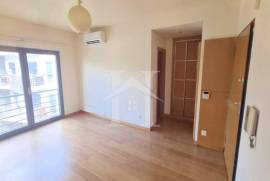 Apartamento T0 em Calhariz de Benfica no Condomínio Privado