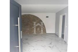 Moradia T1+1 em Tires com logradouro