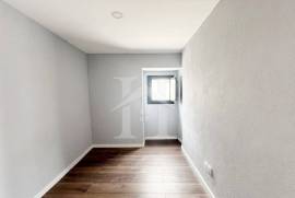 Moradia T1+1 em Tires com logradouro