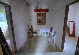 3 bedroom villa to rehabilitate