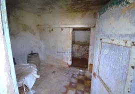 3 bedroom villa to rehabilitate