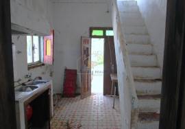 3 bedroom villa to rehabilitate