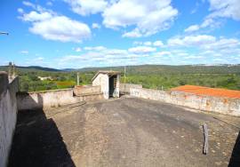 3 bedroom villa to rehabilitate